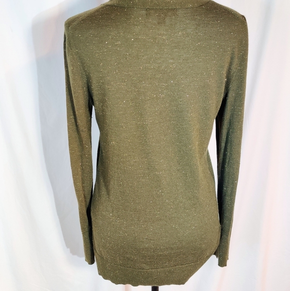 Banana Republic Sweater - Picture 4 of 5